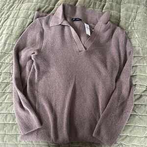 GAP Taupe V-Neck Sweater